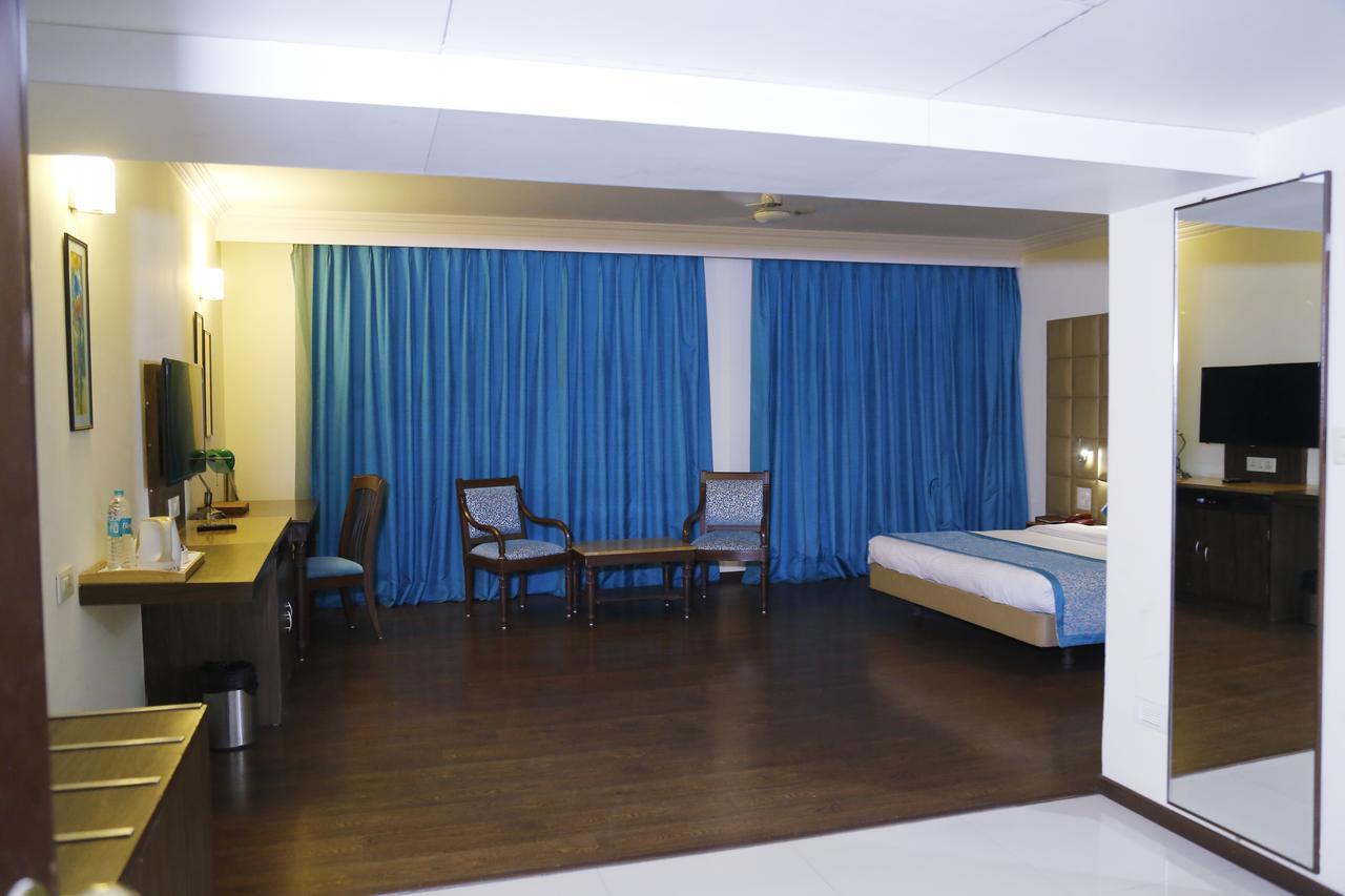 Mapple Abhay Jodhpur Hotel Джодпур Екстериор снимка