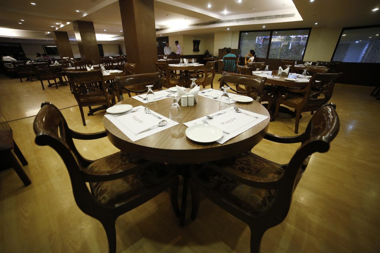 Mapple Abhay Jodhpur Hotel Джодпур Екстериор снимка