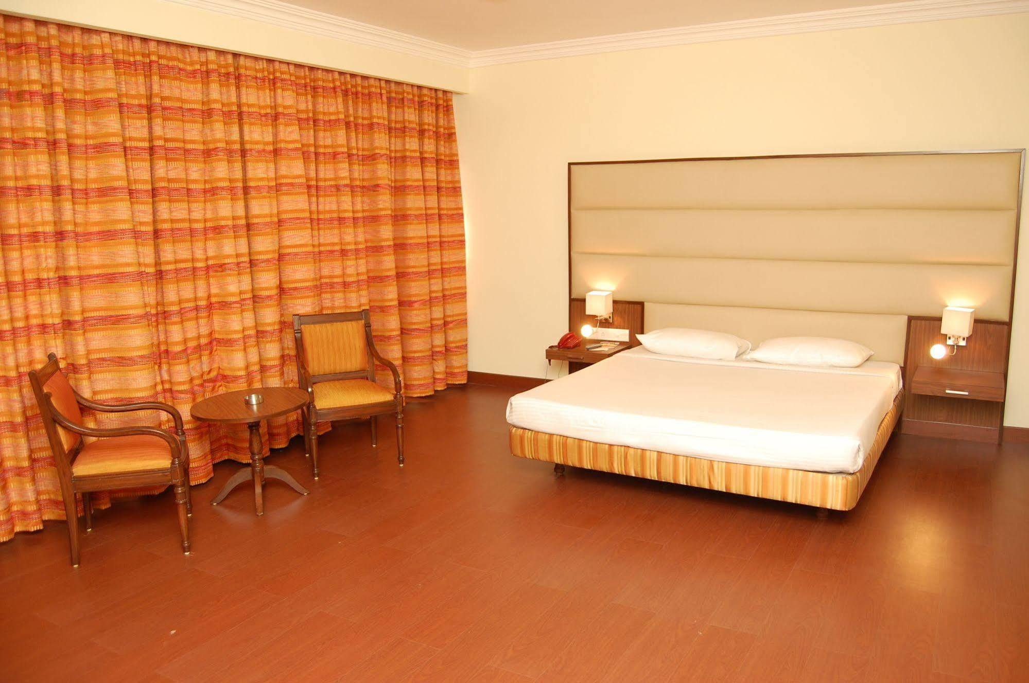 Mapple Abhay Jodhpur Hotel Джодпур Екстериор снимка